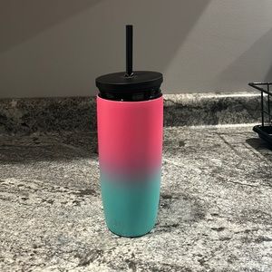 NEW Slim 20oz Voyager